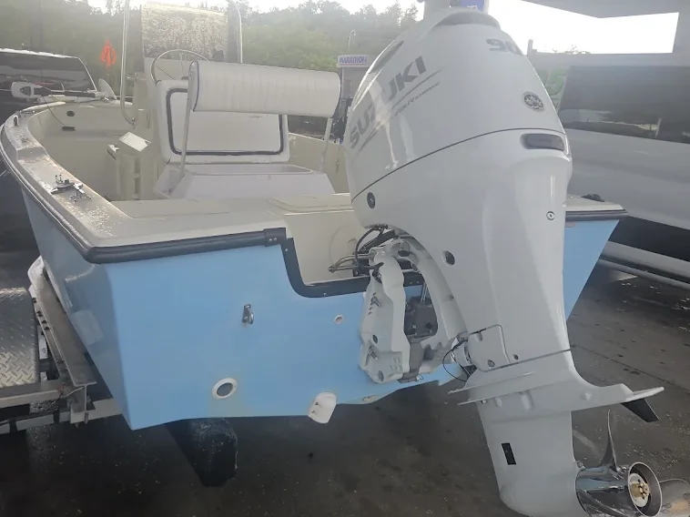Suzuki outboard serviced by Outboard Pit Crew